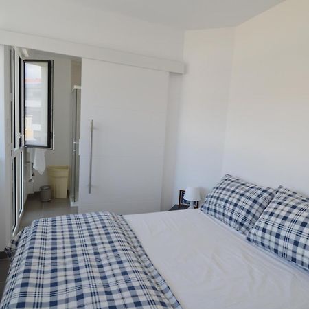 Villa Smolett - Appartement Cosy Au Coeur Du Quartier Du Port Nizza Kültér fotó