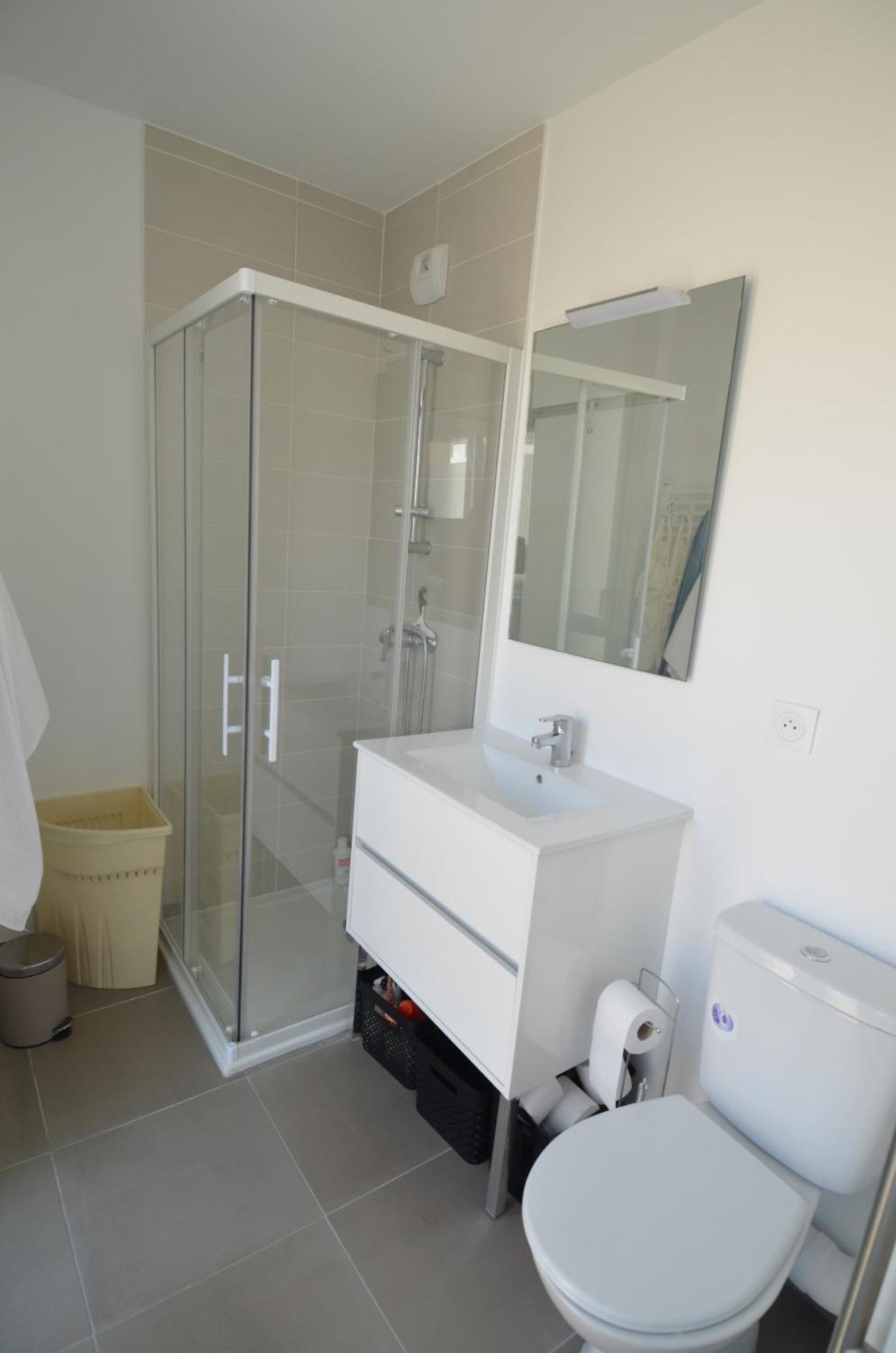 Villa Smolett - Appartement Cosy Au Coeur Du Quartier Du Port Nizza Kültér fotó