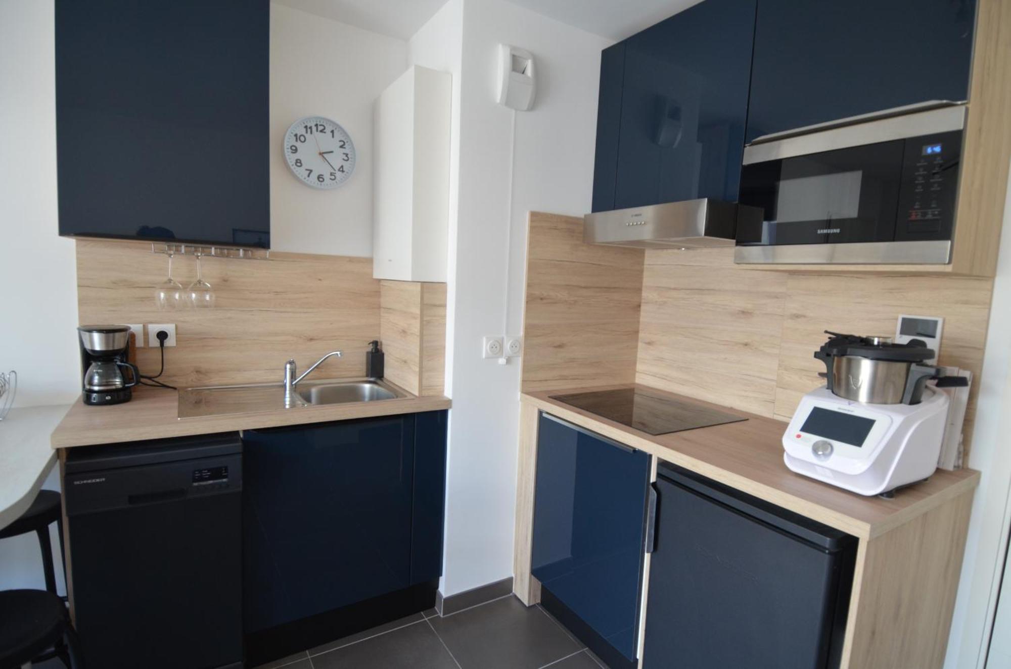 Villa Smolett - Appartement Cosy Au Coeur Du Quartier Du Port Nizza Kültér fotó
